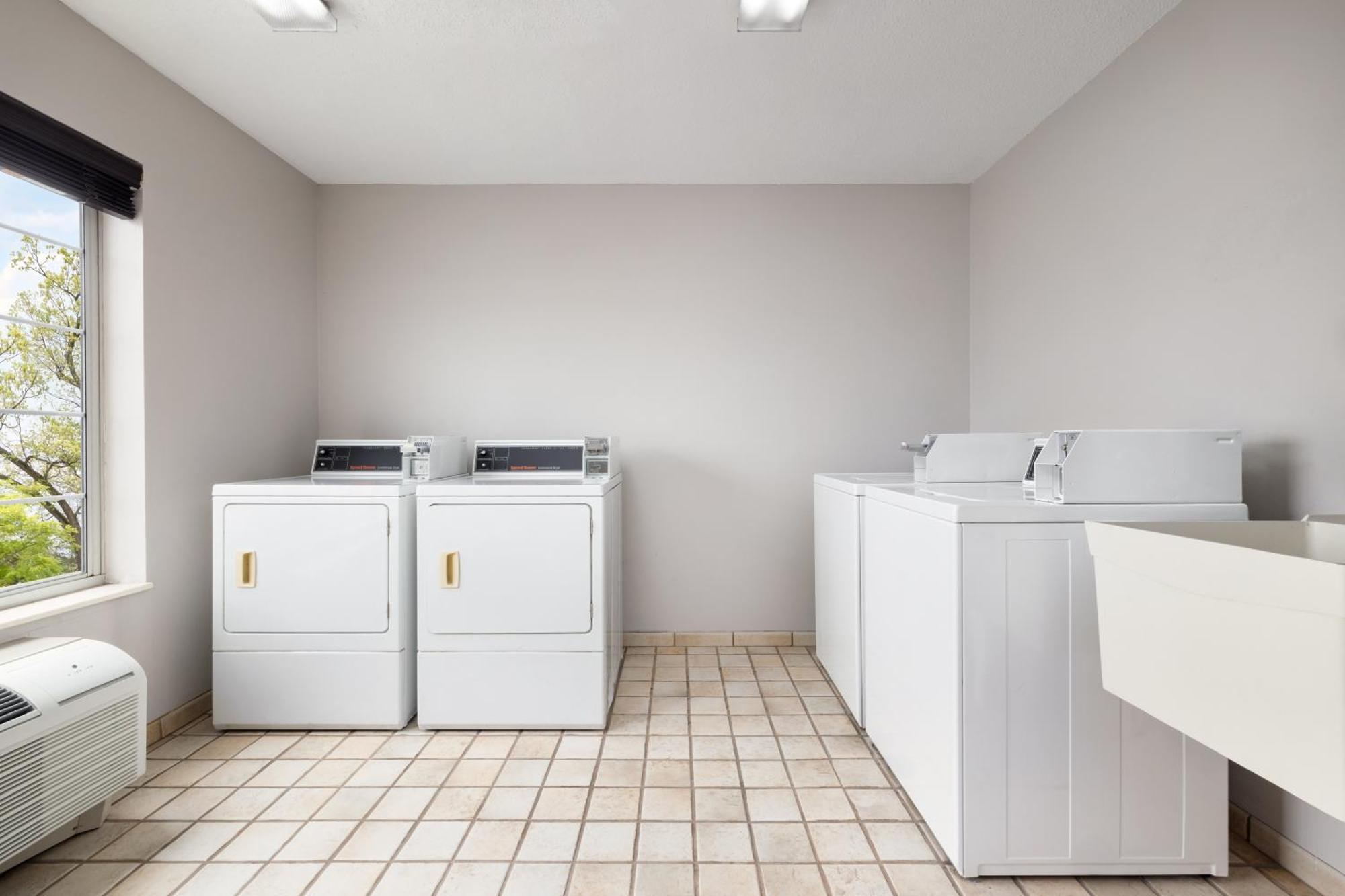 Country Inn & Suites By Radisson, Springfield, Oh Esterno foto